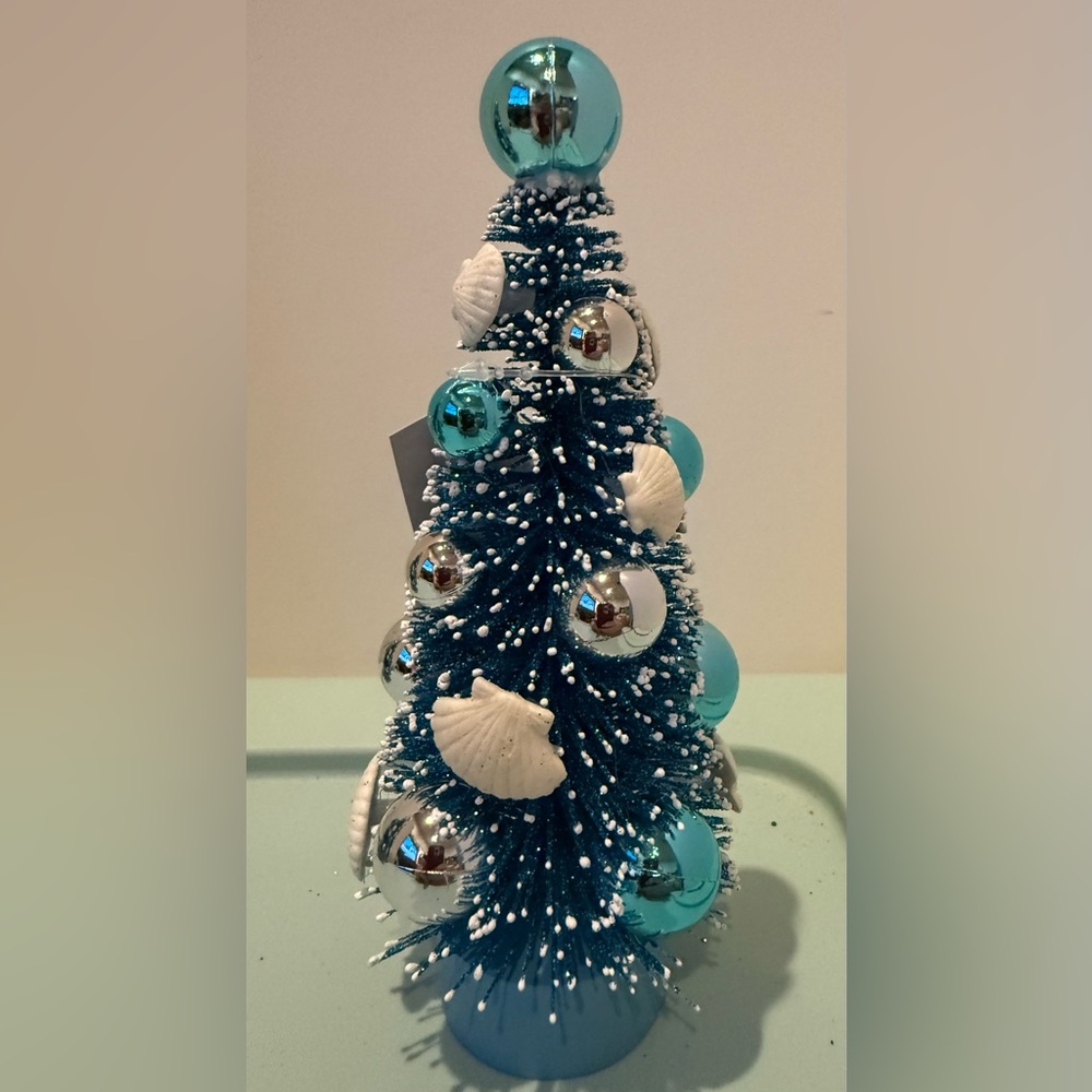 Pretty Blue, Silver, and Seashells Holiday Trees- Set of 3- NIB - Picture 4 of 7